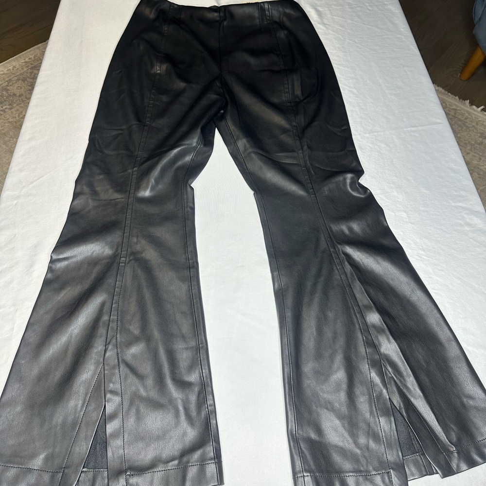 NICE! FREE PEOPLE Size 35 vegan faux leather bell bottom flared flare leg pants